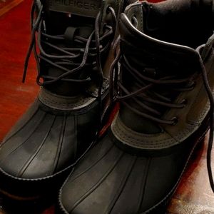 Woman's Tommy hilfiger boots